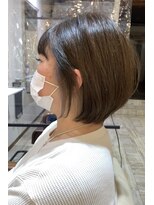 ティアラ 桜木町(TIARA)&nbsp;シースルーショート　プラチナベージュ　インナーカラー