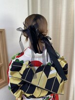 ソノ(sono)&nbsp;振袖ヘア　個性派　リボンアレンジ　ロウボーンアレンジ