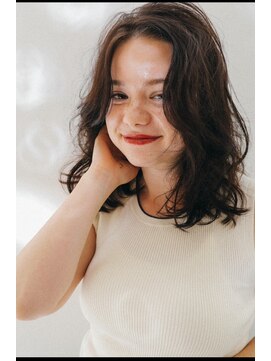 レ セゾン(Les Saisons) エアウェーブでカールスタイル