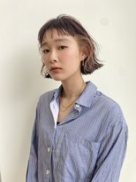 スー(suu)&nbsp;オン眉イヤリングカラーボブ