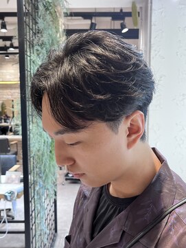 ゼスト 三鷹店(ZEST) フェザーパーマ/シャドウパーマ/メンズカット/三鷹/吉祥寺