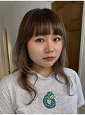 レイヤーカット/シャギーカット/グラデーション/ぱっつん前髪