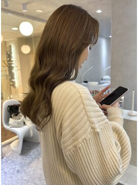 ジーナ 博多(Zina) オリーブグレージュ×セミロング