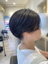 ウイバイファースト(u'i by first)&nbsp;後ろがスッキリしたショートボブスタイル