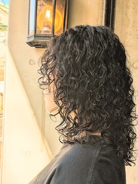 ジョージグランデ(JO-JI grande) 外国人風スパイラルパーマ×セミロングウルフ