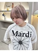 ショートボブ ローライトデザインカラー