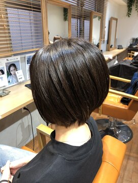 オリバ ヘアー(OLIBA HAIR) まとまるショート