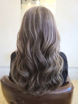 イデー ヘアサロン(idee Hair Salon) idee LadiesStyle 《koike》 ハイライト×外国人風カラー