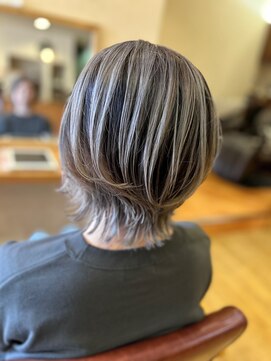 ヘアーコレット(hair Colet) シルバーバレイヤージュウルフ