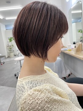 イラ(Era) ピンクブラウンベースショートスタイル