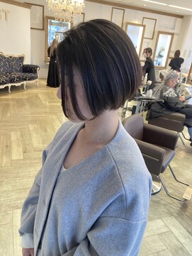 コワファースト 大分(COIFF1RST) ショートボブ