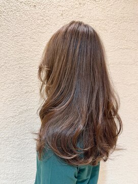 アンティ ブランシェ(an-t BRANCHE) 華やかなロングレイヤースタイル