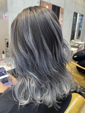 ココ 西葛西南口店(COコ) 西葛西バレイヤージュ｜西葛西プラチナカラー