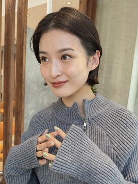 ビュートリアム 南青山(BEAUTRIUM) 耳掛け大人ショートボブ 外ハネボブレイヤー 表参道30代40代