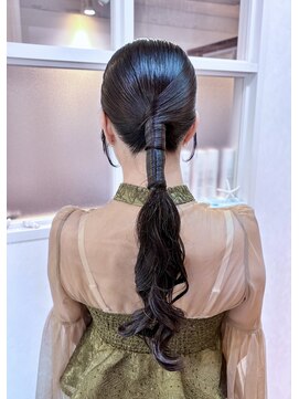 コハク(COHAQ BEAUTY AND RESORT) ヘアアレンジ/ヘアセット/お呼ばれヘア/ローポニー/タイトヘア