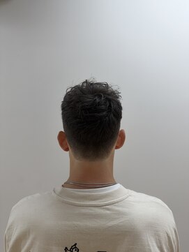 エマ 茅ヶ崎(EMMA) ［スペイン風フェード］×［ベリーショート］　EMMA茅ヶ崎　加藤