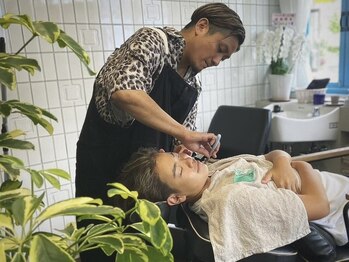 ディエゴ(DIEGO)の写真/【顔剃り/髭/眉毛などを整えて清潔感up】自分では難しい手入れはプロにお任せ◎