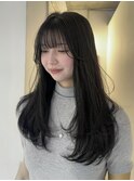 小顔くびれミディアムレイヤーワンカールくすみベージュワンレン
