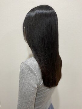 シャンティ(Shanti) 縮毛矯正専門店による縮毛矯正&髪質改善トリートメント