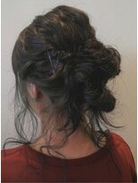 モードケイズ 尼崎店(MODE K's) 暗髪でも派手に見えるセットアレンジ