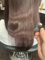 髪の美院 シャルマン ビューティー クリニック(Charmant Beauty Clinic)&nbsp;ベリーピンクカラー