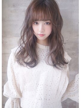 ソワリー 栄(THOiRY) 小顔カットが得意なスタイリストby坂元