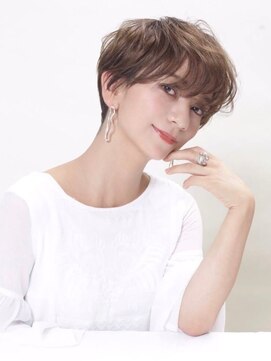 エムスラッシュ みなとみらい馬車道店(M SLASH) M.SLASH馬車道/ショートウルフ/オリーブカラー/小顔/外国人風z1