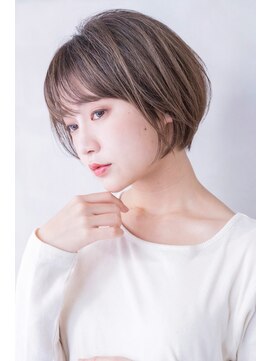 エイミー(Aimee) Aimee 町田　丸みショート×モノトーンベージュ