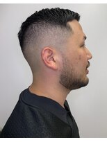 フランクスバーバーザスタンド(Frank’s barber the stand)&nbsp;濡れパンスキンフェードクロップボウズバーバースタイル