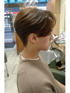 アエラス(Aeolus) バング長めツーブロック　オルディーブ