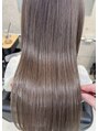 レテ(LETE) 透明感のあるグレー系、オリーブ系のカラーが得意です。