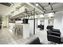 老若男女、幅広いお客様から愛されてる人気サロン【中目黒/学割U24/ブリーチ/縮毛矯正】