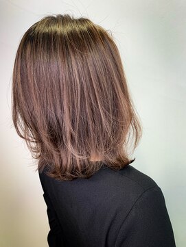 ライフ 住道店(Lyfe) ハイライトピンクベージュ_切りっぱなしレイヤーボブ_317