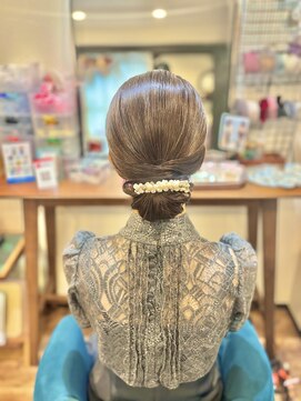 メゾンドミニョン(Maison de Mignon) 列席・パーティヘア