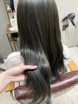 ナイン(nine,s) Olive Greige