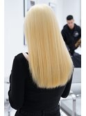 10代20代ブロンドヘアハニーブロンドハイトーン