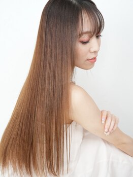 オーバルヘアー(OVAL hair)の写真/触りたくなる…シルクの様な質感[柔らかダメージレス縮毛矯正]忙しい朝も簡単Stylingで決まる