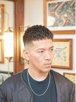 バーバーショップ ダリー(BARBERSHOP DALIE)&nbsp;ハイスキンフェード濡れパンクロップスタイル