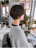 収まりのよい大人ショートボブ