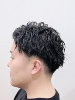夜髪 ツーブロック3mm、チリチリ感強めのツイスト