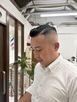 バーバーカリミチ(Barber karimichi)&nbsp;サイドパート(ハイスキンフェード)
