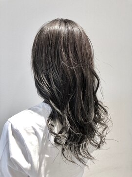 シエル ポッシュ(ciel poche) グレージュ 富田