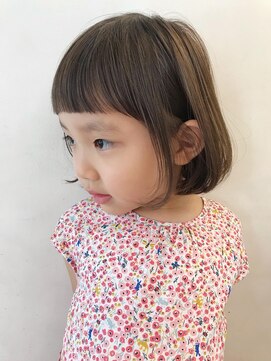 テラバイアフロートシーグラスコテージ (terra by afloat SEAGLASS COTTAGE) ボブ キッズヘア 女の子 キッズカット 眉上バング 二子玉川