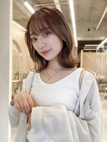 テオ(Theo)&nbsp;Theo / フォギーベージュ /  外ハネカール / ミディアムボブ