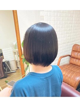ヘアサロン 美髪(mikami) ストレートボブ