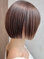 ビュー トウキョウ(VIEW TOKYO) 10代20代30代40代小顔顔まわり似合わせ耳かけまとまるボブ