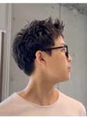 アップバングツーブロックバーバーフェードツイストメッシュ
