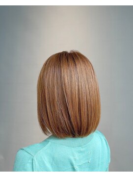 アン ブリーチ(UN BLEACH) 白髪ぼかし×髪質改善トリートメント【三宅】