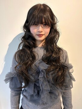 オリーブグレージュ