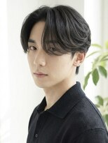 ノラキチジョウジ(NORA KICHIJOJI)&nbsp;黒髪ツーブロックセンターパートパーマ毛流れニュアンスパーマ